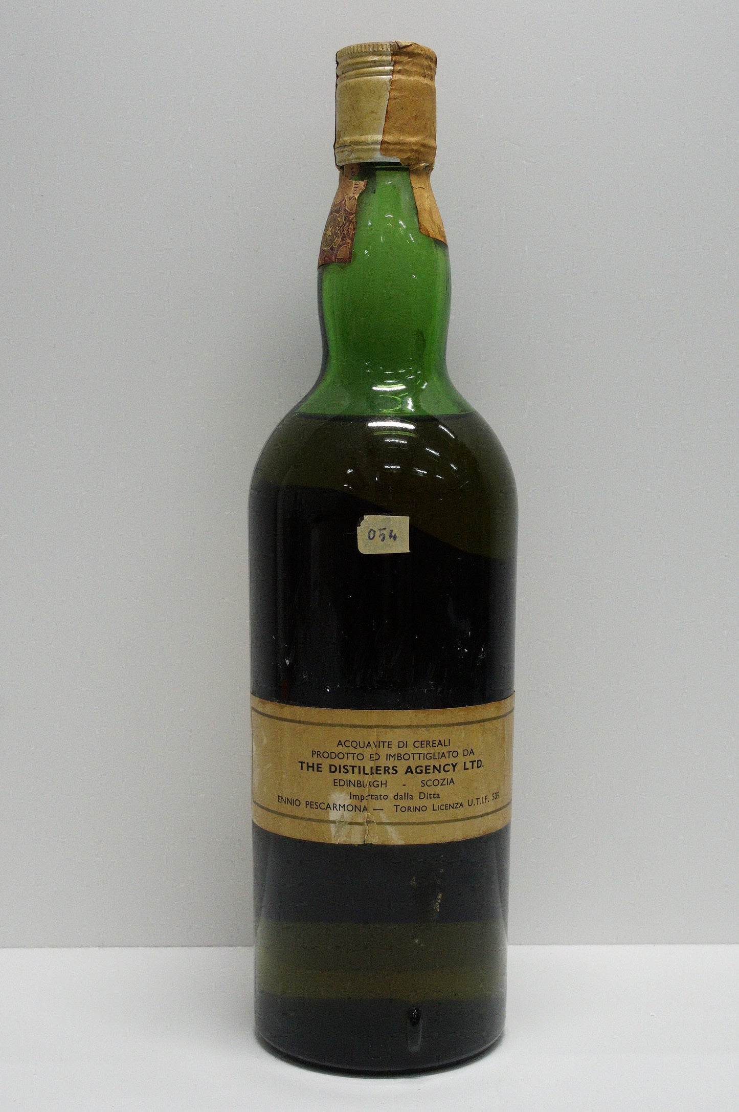 TALISKER - SINGLE MALT - OB - "THE GOLDEN SPIRIT OF THE ISLE OF SKYE" JOHN WALKER LABEL 1980S