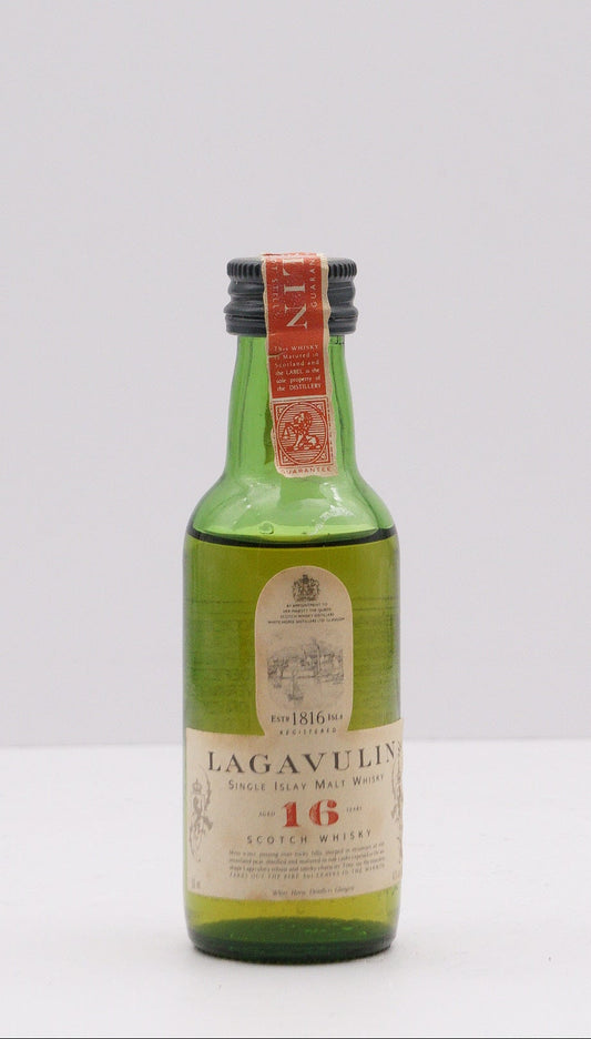 LAGAVULIN - SINGLE MALT - OB - "MINIATURE" RELEASED IN 2018